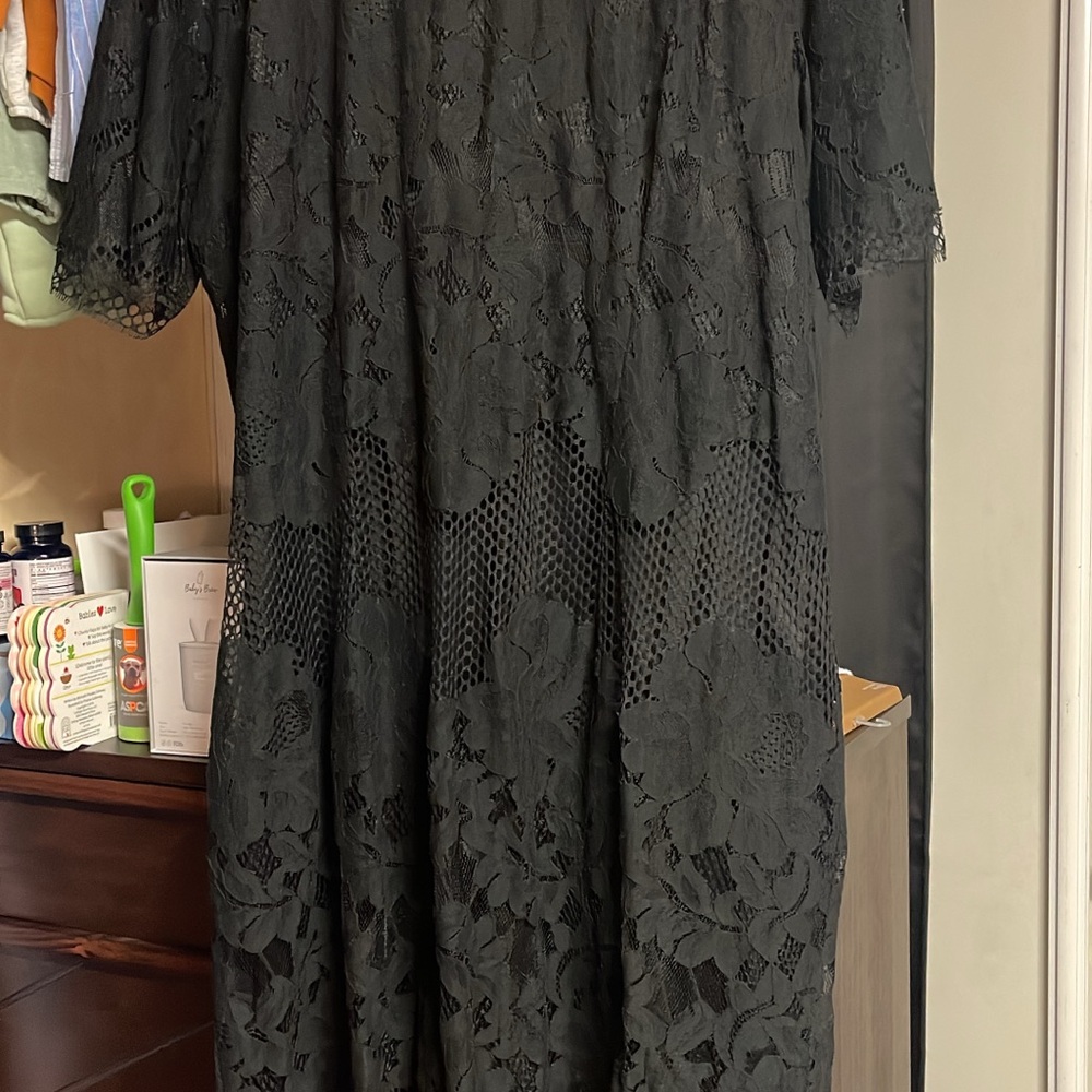 Elegant Black Lace Dress